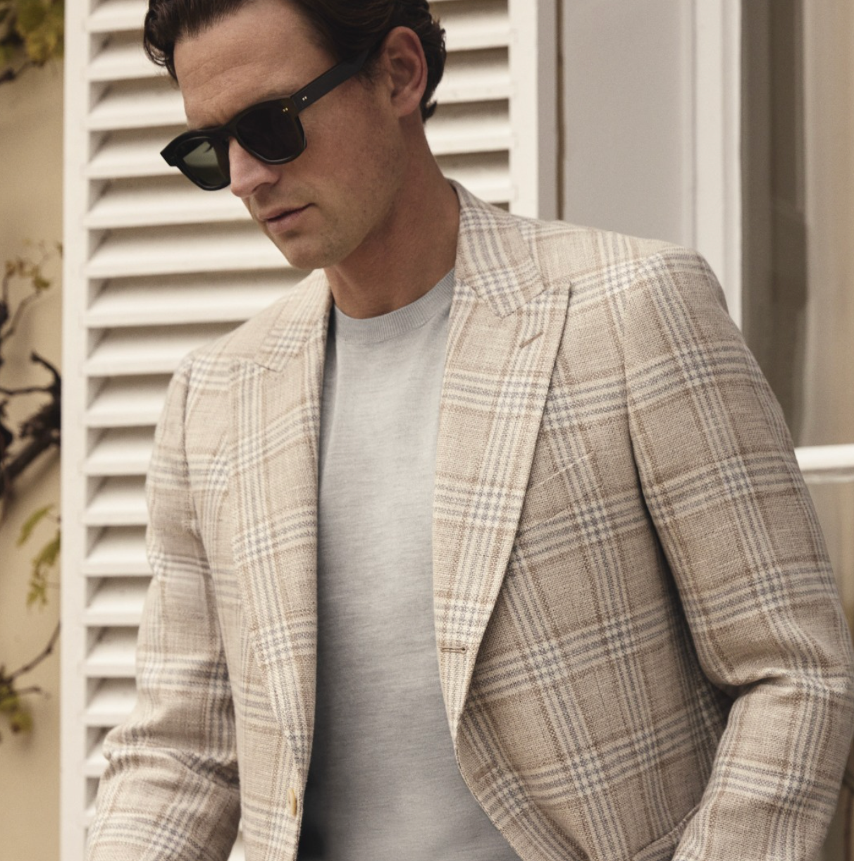 Suit With Tee Custom 2.png