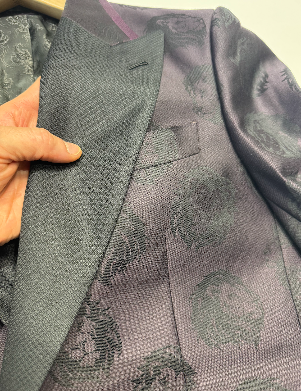 Caccioppoli lion fabric dinner jacket showing the jacket detail and fabric texture